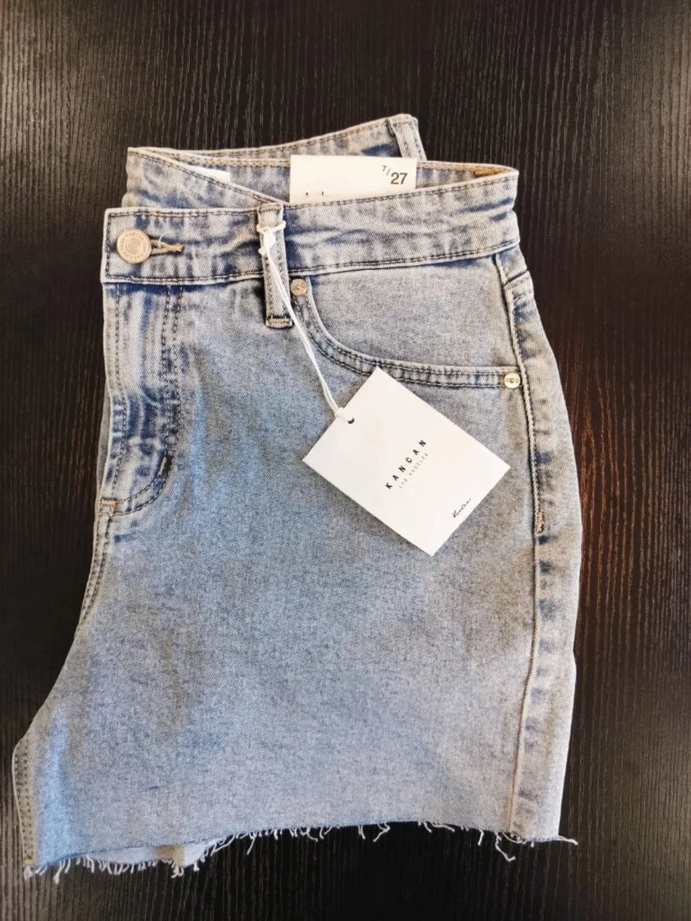 KanCan NWT High Rise Crossover Waist Denim Shorts Size 7/27
